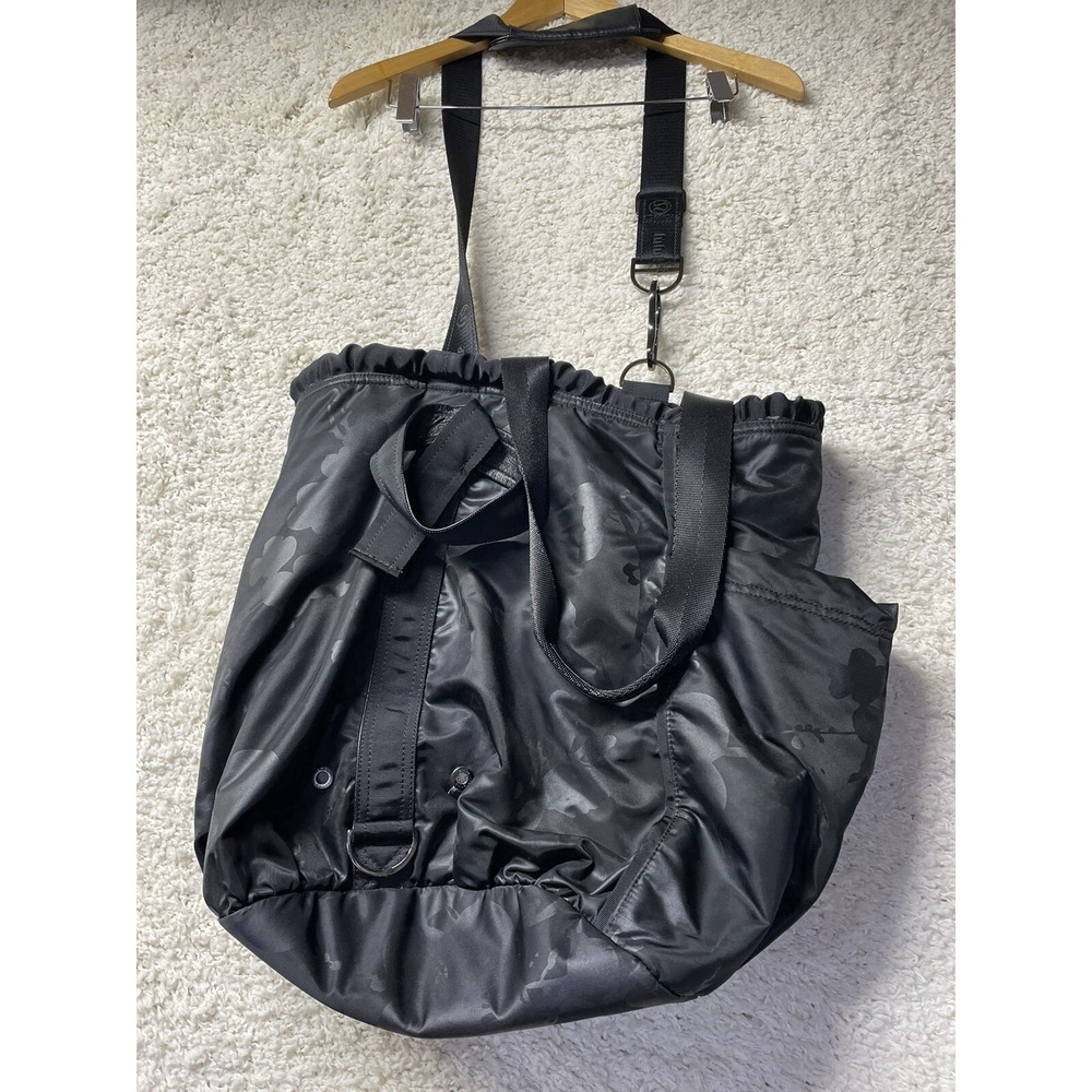 Lululemon bliss athletica large workout Yoga dance bag GUC black